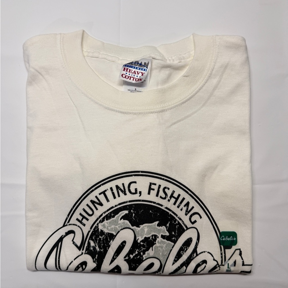 Cabela's Cream White Short Sleeve Graphic Tee